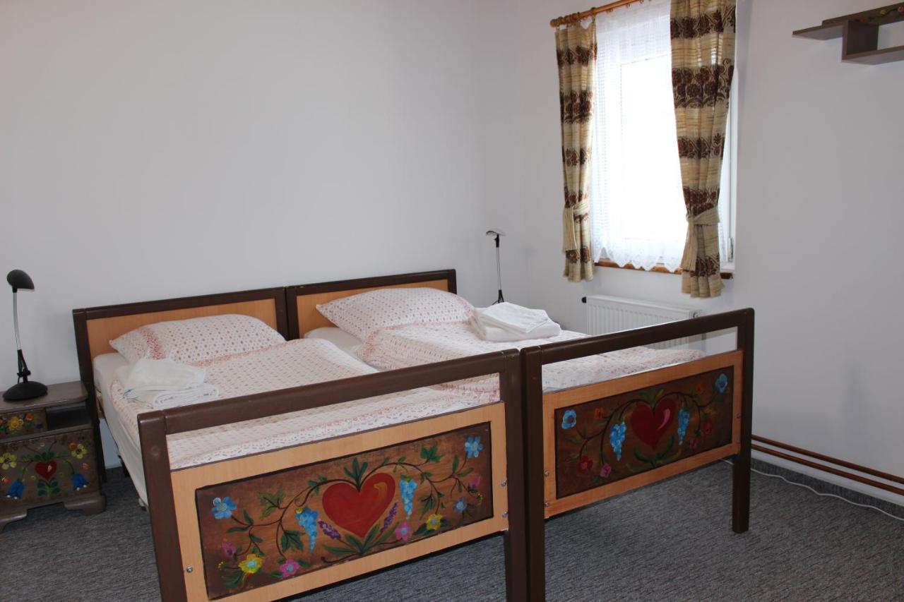 Dusniky Bendovsky Dvur B&B 외부 사진