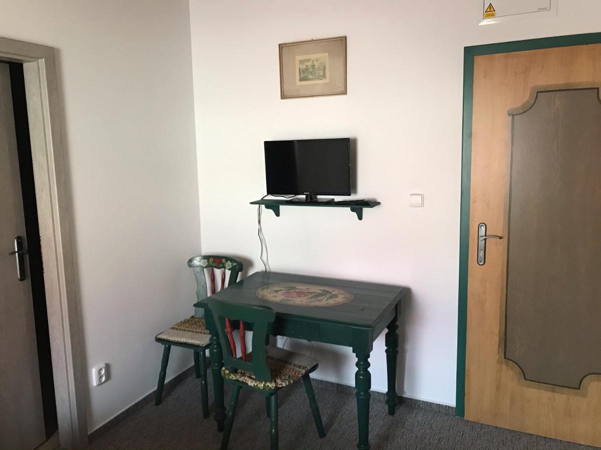 Dusniky Bendovsky Dvur B&B 외부 사진